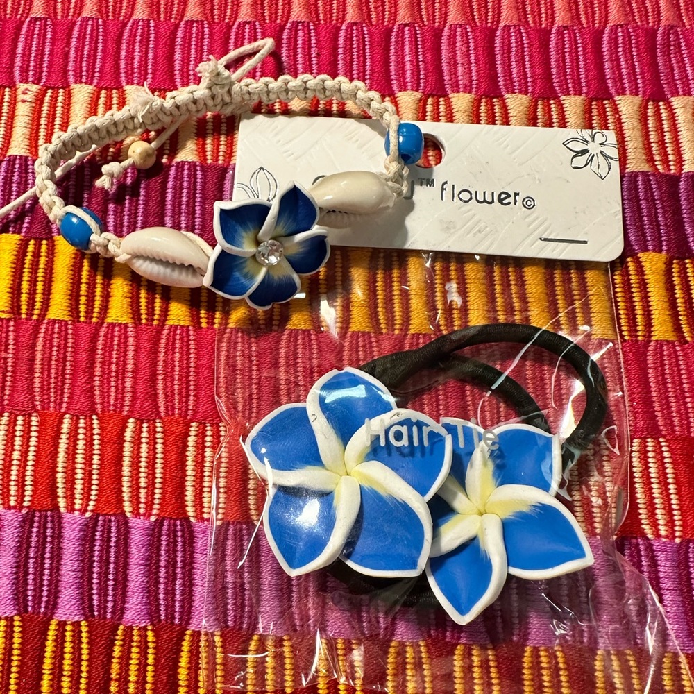 NWT Hawaiian Blue Floral Hair Ties and Bracelet Set